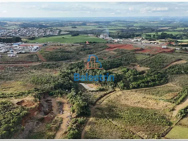 Terreno com 621m², à venda, no bairro Portal em Fraiburgo