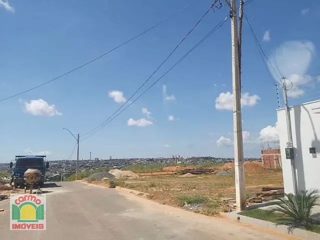 Terreno com 600m², à venda, no bairro Residencial Ana Caroline em Anápolis