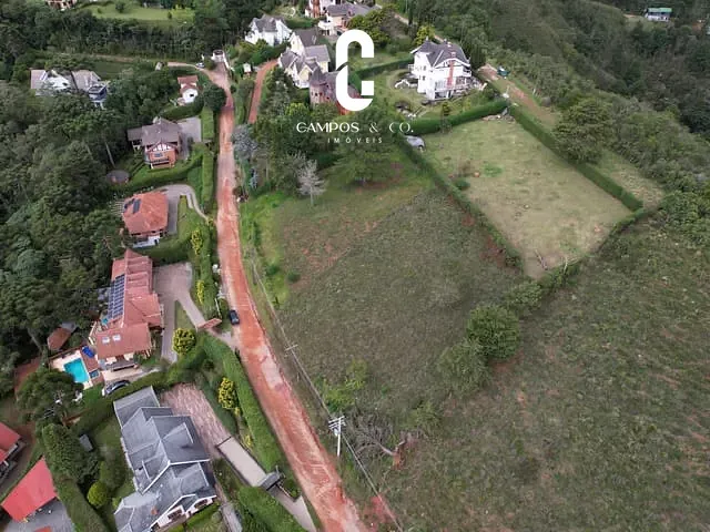 Terreno com 1060m², à venda, no bairro Vale da Mantiqueira em Campos Do Jordão