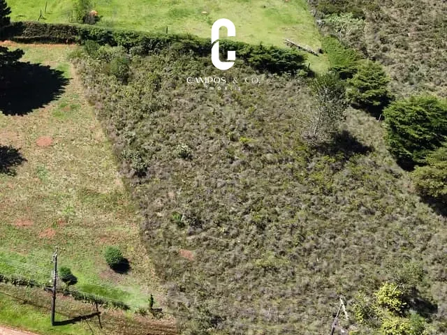 Terreno com 1060m², à venda, no bairro Vale da Mantiqueira em Campos Do Jordão
