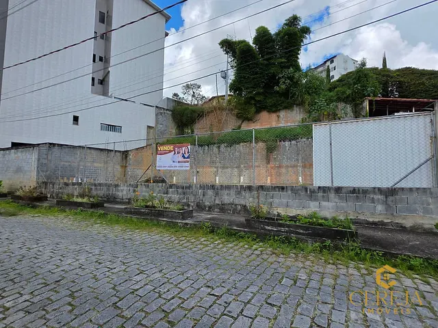 Terreno com 607m², à venda, no bairro Braunes em Nova Friburgo