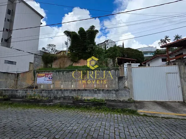 Terreno com 607m², à venda, no bairro Braunes em Nova Friburgo