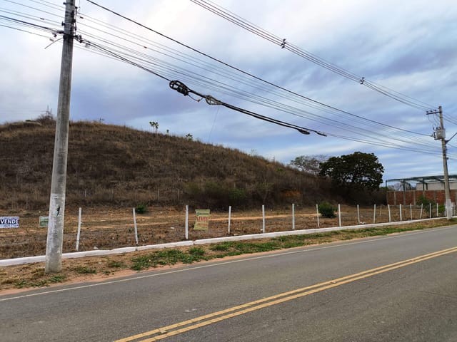 Terreno com 225m², à venda, no bairro Jardim America em Governador Valadares