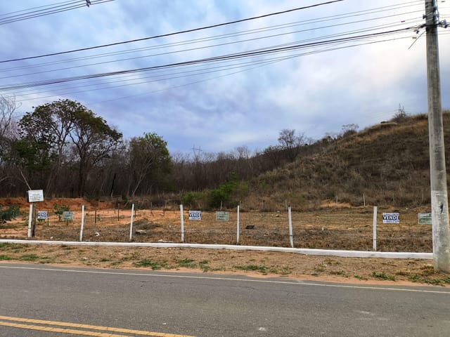 Terreno com 225m², à venda, no bairro Jardim America em Governador Valadares