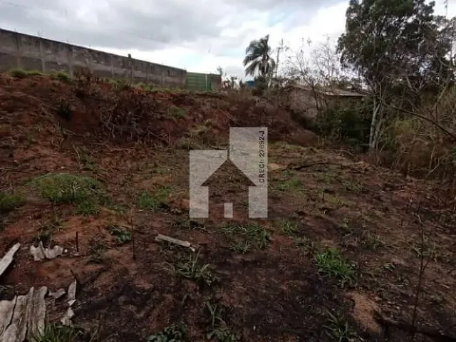 Terreno com 2200m², à venda, no bairro Soares em Jarinu