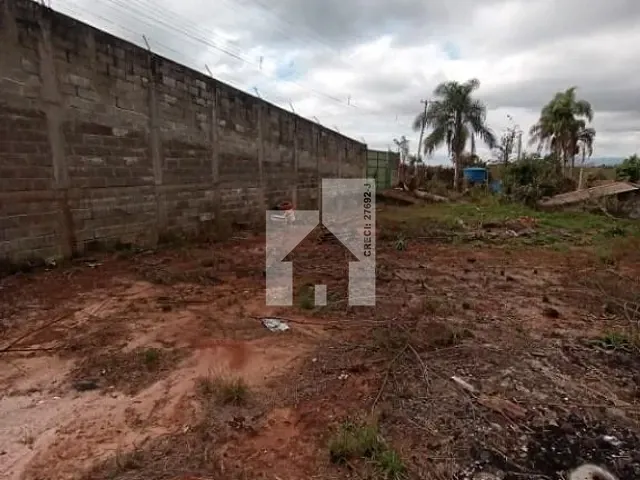 Terreno com 2200m², à venda, no bairro Soares em Jarinu