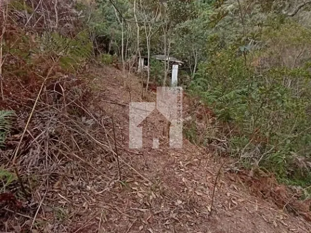 Terreno com 2200m², à venda, no bairro Soares em Jarinu
