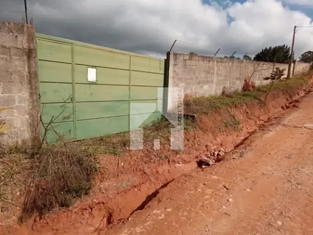 Terreno com 2200m², à venda, no bairro Soares em Jarinu