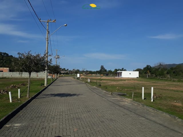 Foto do Terreno - Terreno plano com escritura pública, financiável e com ótimo preço, em condomínio fechado -  Condomínio Vilaporé - Vargem Grande (Canajurê)  - Florianópolis/SC | Costão Sul Imóveis