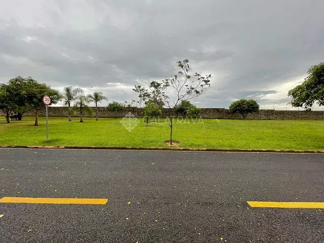 Terreno com 462m², à venda, no bairro Parque Residencial Damha VI em São José do Rio Preto