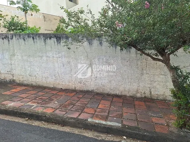 Terreno com 259m², à venda, no bairro Boa Vista em Uberaba