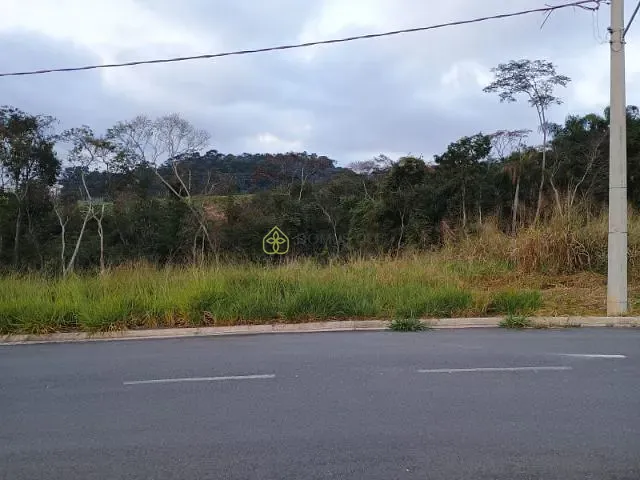 Terreno com 330m², à venda, no bairro Casa de Pedra em Volta Redonda