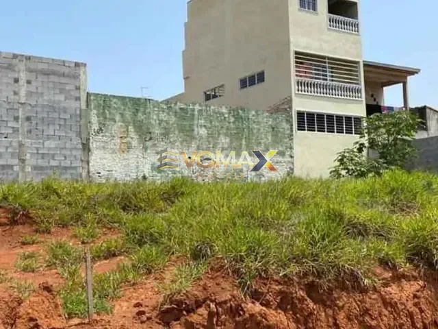 Terreno com 210m², à venda, no bairro Vila Nastri em Itapetininga