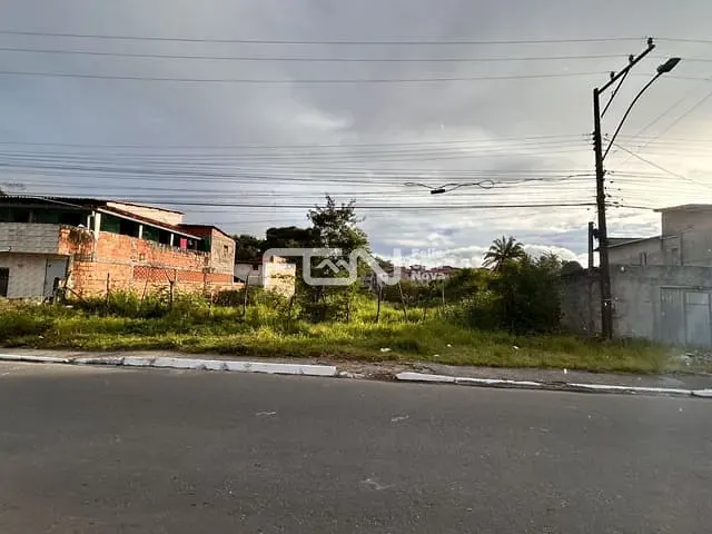 Terreno com 605m², à venda, no bairro Centro em Camaçari