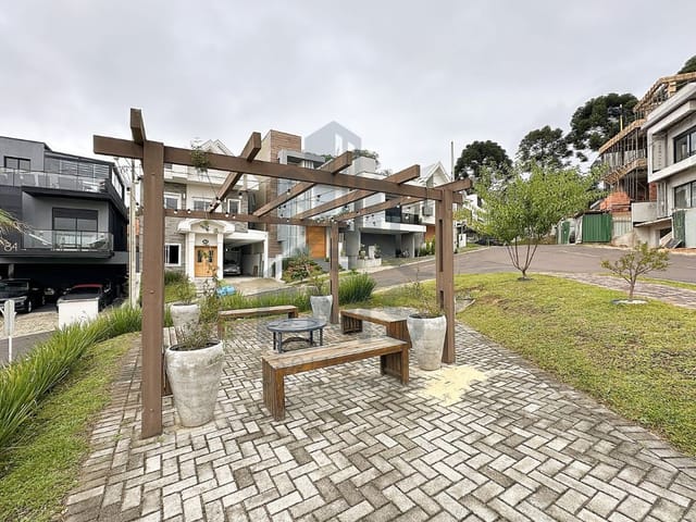 Terreno com 128m², à venda, no bairro Santa Cândida em Curitiba