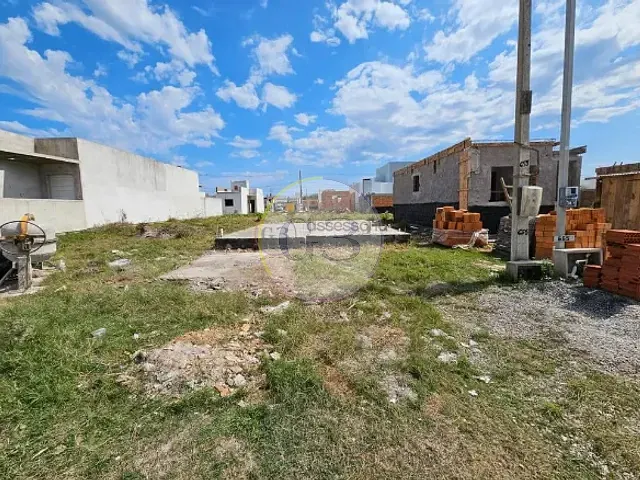 Terreno à venda, no bairro Areal em Pelotas