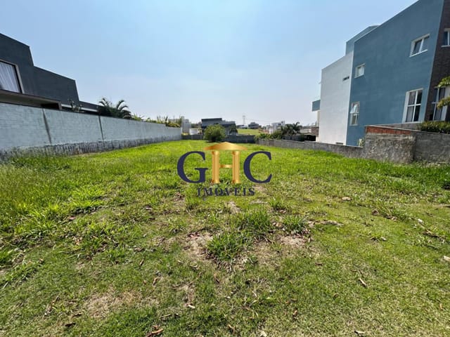 Terreno com 1000m² 3 quartos e 4 banheiros, à venda, no bairro Residencial Fazenda Alta Vista em Salto de Pirapora