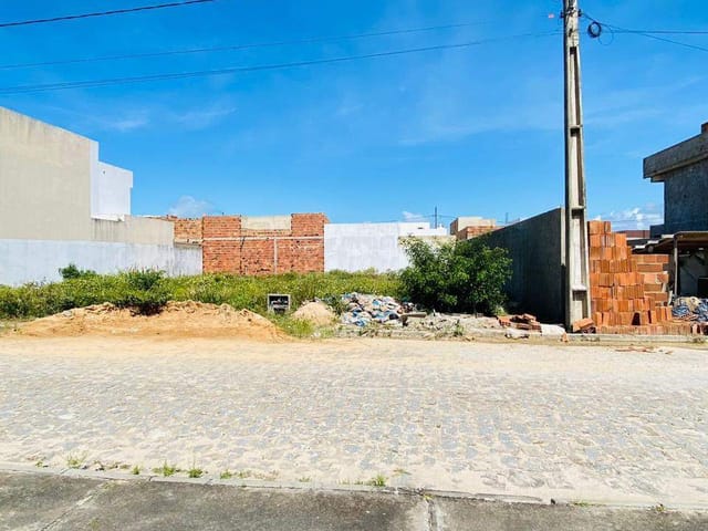 Terreno com 250m², à venda, no bairro São José dos Náufragos em Aracaju