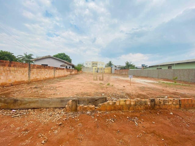 Terreno com 1000m², à venda, no bairro Centro em Nova Mutum