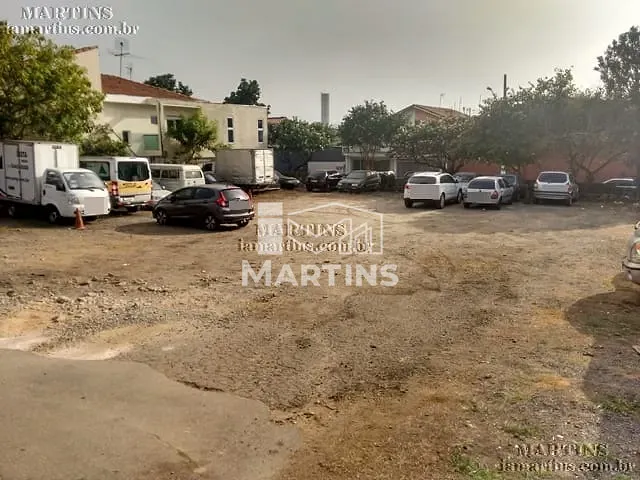 Terreno com 900m², à venda, no bairro Vila Pirajussara em São Paulo
