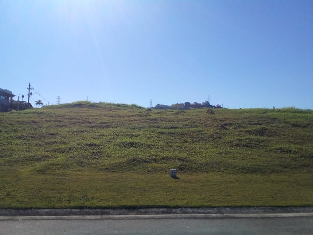 Terreno com 906m², à venda, no bairro Monte Alegre em Vinhedo