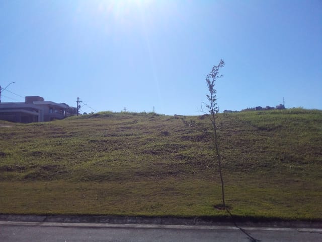 Terreno com 906m², à venda, no bairro Monte Alegre em Vinhedo