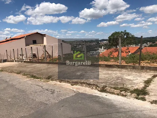 Terreno com 300m², à venda, no bairro Jardim Campestre III em Lavras