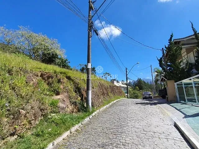 Terreno com 315m², à venda, no bairro Tijuca em Teresópolis