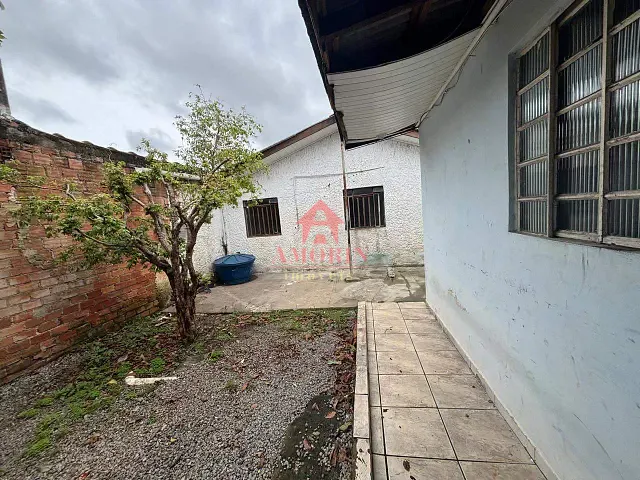 Terreno com 240m², à venda, no bairro Sítio Cercado em Curitiba
