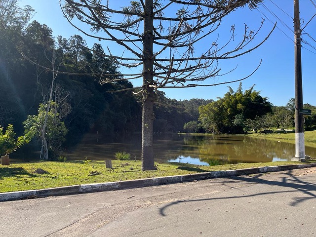 Terreno com 683m², à venda, no bairro Chácara Lagoa Branca em Campo Limpo Paulista