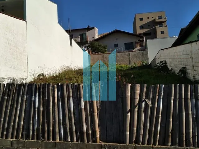 Terreno com 225m², à venda, no bairro Santo Andre em Poços de Caldas