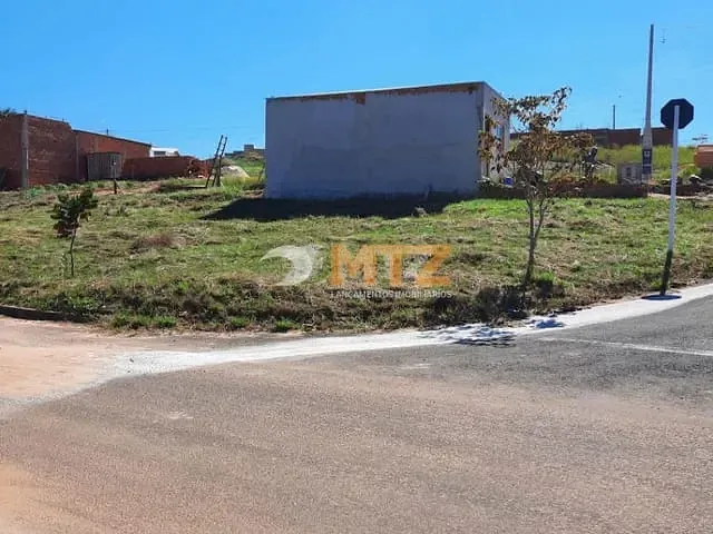 Terreno com 252m², à venda, no bairro Central Parque (Livia) em Botucatu