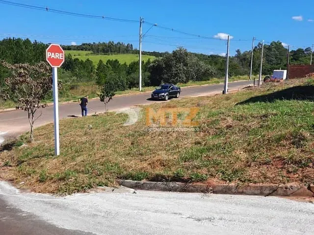 Terreno com 252m², à venda, no bairro Central Parque (Livia) em Botucatu