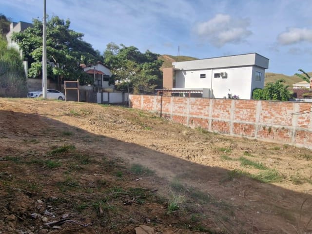 Terreno com 450m², à venda, no bairro Matadouro em Vassouras