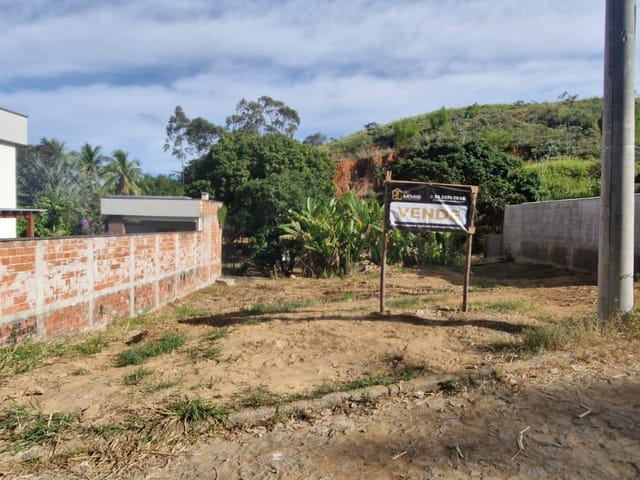 Terreno com 450m², à venda, no bairro Matadouro em Vassouras