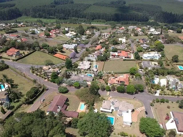Terreno com 1800m², à venda, no bairro Condomínio Jardim das Palmeiras em Bragança Paulista