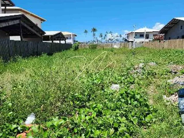 Terreno com 450m², à venda, no bairro Olivença em Ilhéus