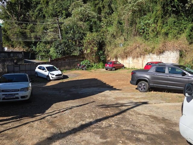 Terreno à venda, no bairro Estrada da Saudade em Petrópolis