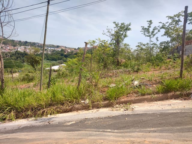 Terreno com 200m², à venda, no bairro Ribeiro de Abreu em Belo Horizonte
