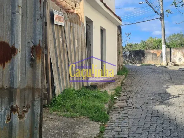Terreno com 68m², à venda, no bairro Centro em Barra do Piraí