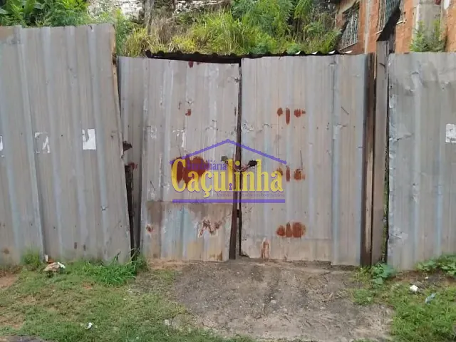 Terreno com 68m², à venda, no bairro Centro em Barra do Piraí