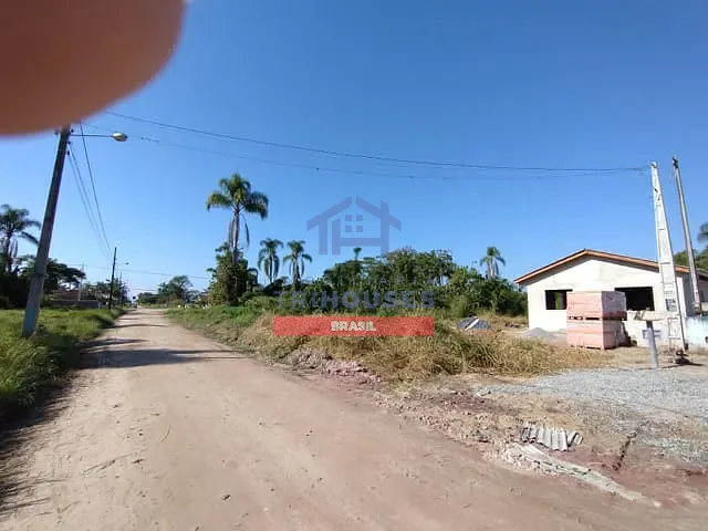 Terreno com 360m², à venda, no bairro Saí Mirim em Itapoá