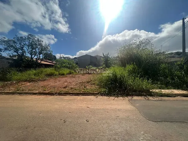 Terreno com 310m², à venda, no bairro Jardim São Felipe em Atibaia