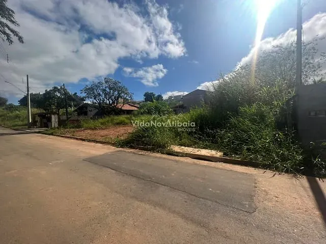 Terreno com 310m², à venda, no bairro Jardim São Felipe em Atibaia