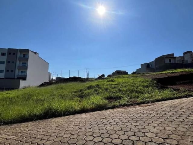 Terreno com 250m², à venda, no bairro Colinas da Mantiqueira  em Cambuí