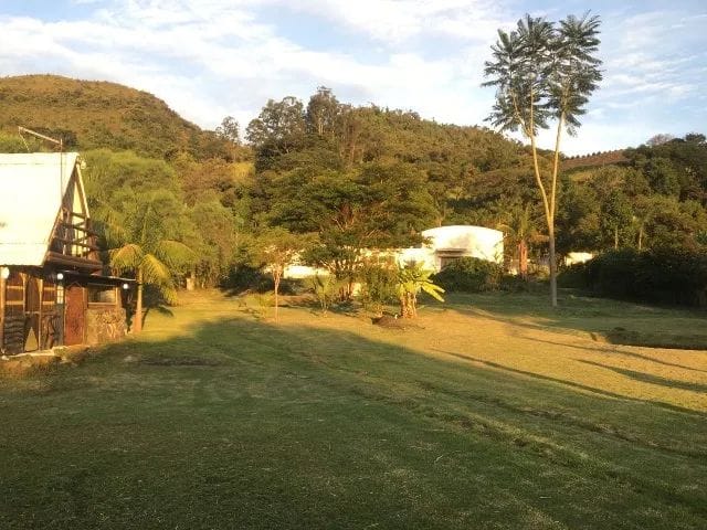 Terreno com 2025m², à venda, no bairro Recanto do Paiol em Águas da Prata