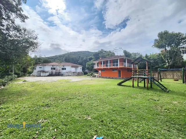 Terreno com 14622m², para alugar, no bairro Sambaqui em Florianópolis