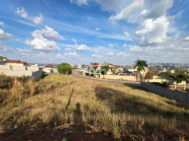 Terreno com 545m², à venda, no bairro Setor Gentil Meireles em Goiânia