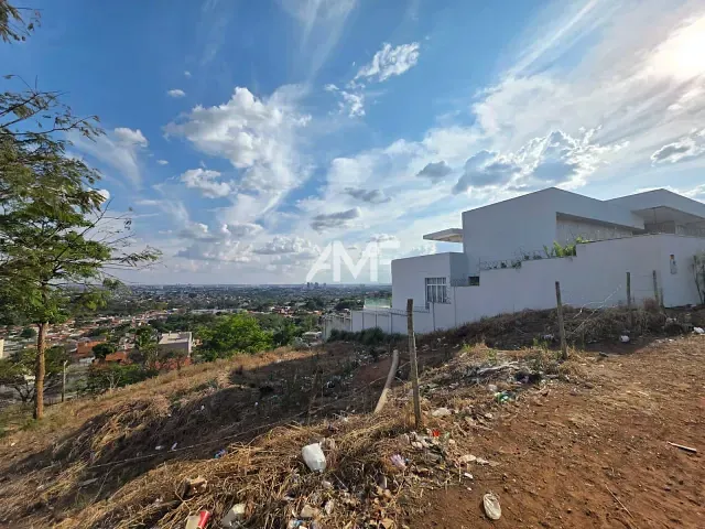 Terreno com 545m², à venda, no bairro Setor Gentil Meireles em Goiânia