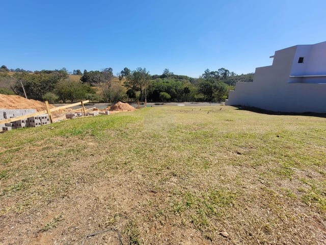 Terreno com 444m², à venda, no bairro Colinas de Indaiatuba em Indaiatuba